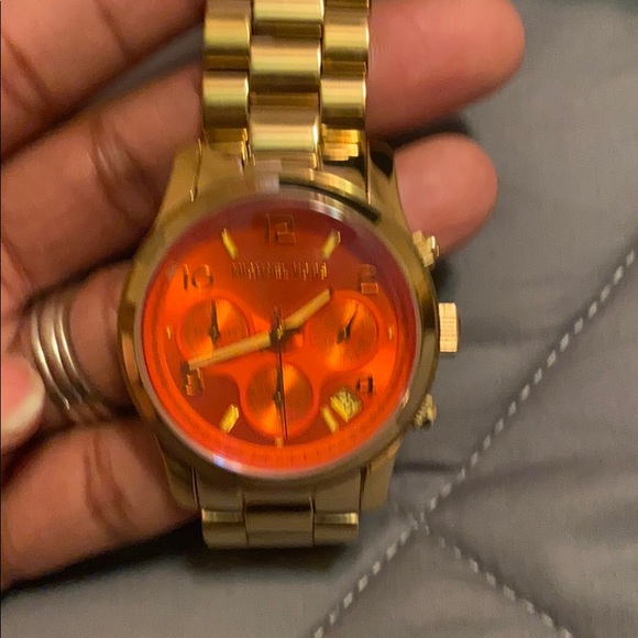 Michael Kors Women’s Runway Watch - Picture 8 of 10